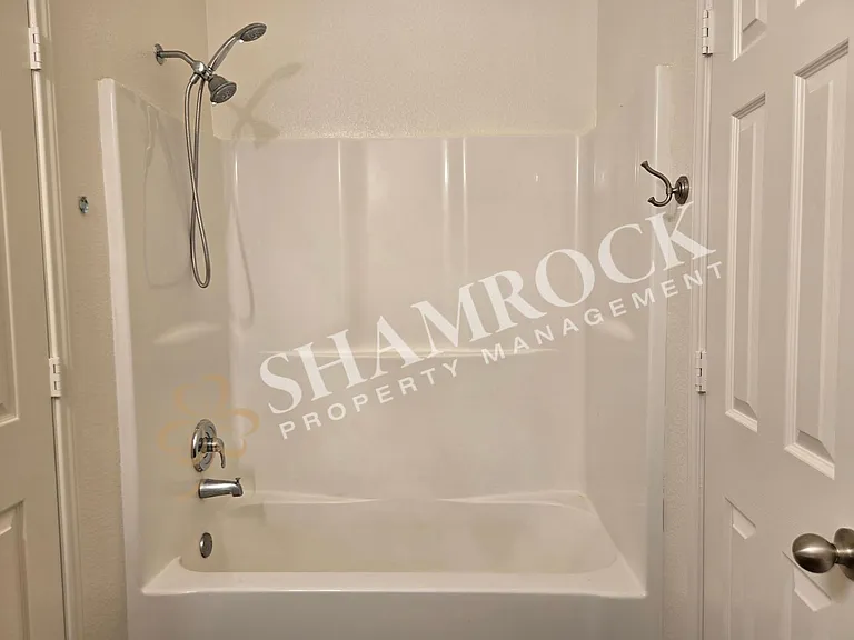 814 Chambers Creek Cir — Photo 11