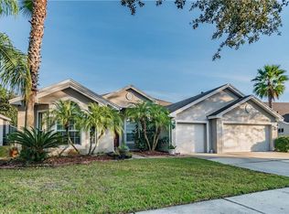 8305 Golden Prairie Dr, Tampa, FL 33647