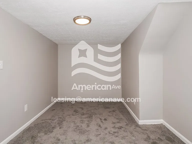 1337385_013_wm_-_bedroom_13183925.jpg