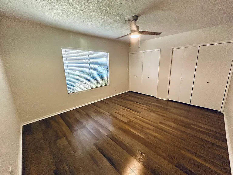 1107 Holly Ave #7 — Photo 9