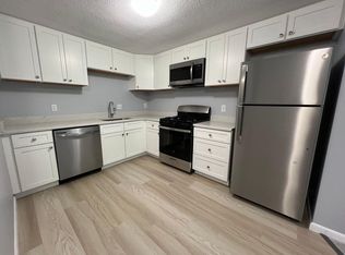 45 Pickering St APT 7, Danvers, MA 01923