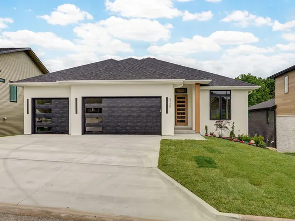 3725 E Woodhue Street, Springfield, MO 65802