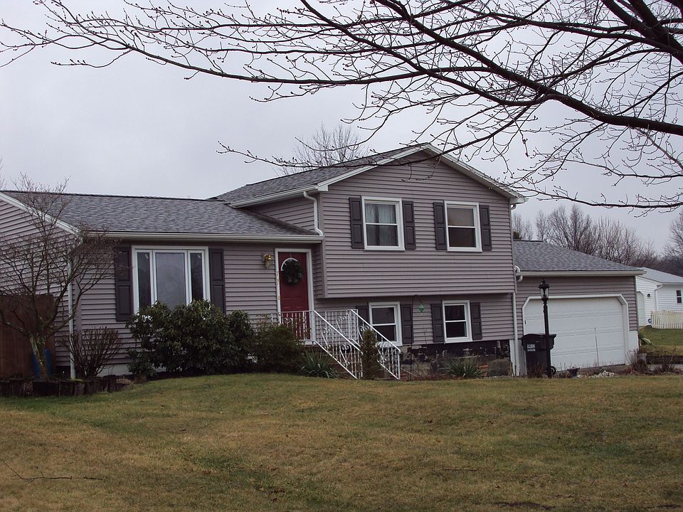 1st image of 707 Oberlin Pl
