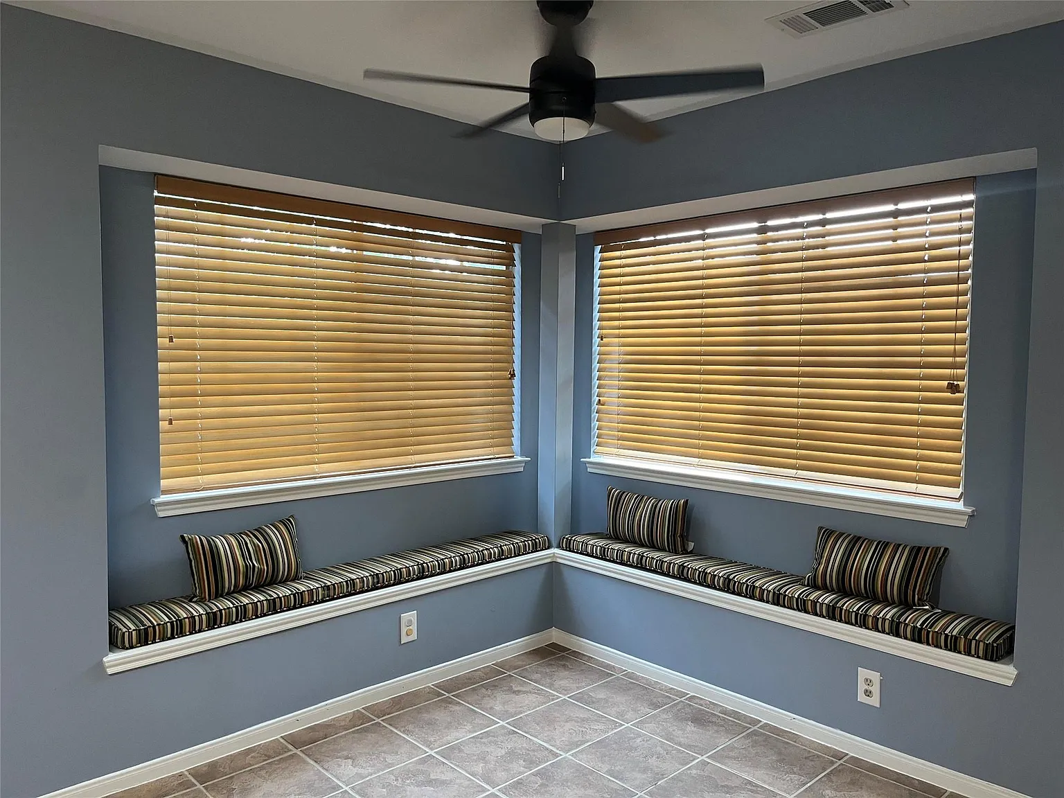 3 bed, 2.0 bath, 1607 sqft, $1,950 — Photo 3