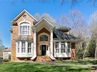 3609 Wickersham Ln, Winston Salem, NC 27106
