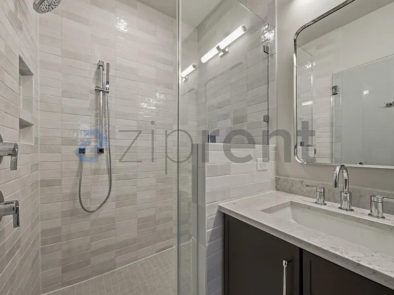 425 S Walker St — Photo 29