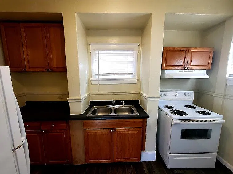3 bed, 1200 sqft, $1,495 — Photo 4