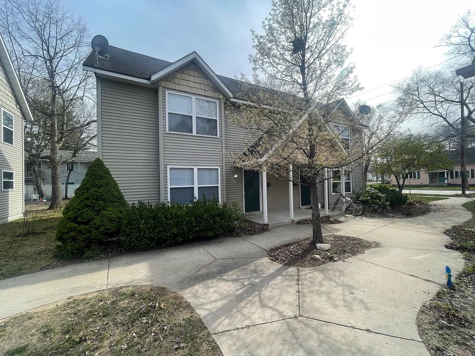 2 bed, 1.5 bath, 1100 sqft, $1,800 — Photo 1