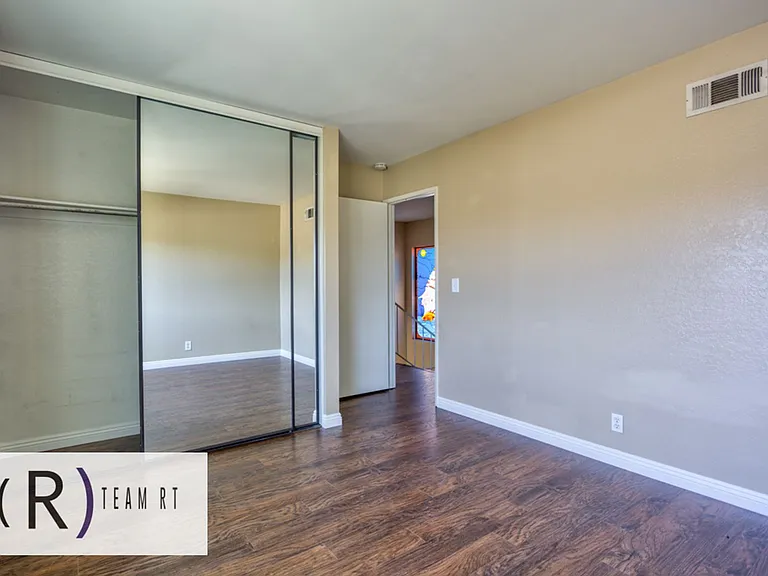 555 Azusa Ave #32 — Photo 23