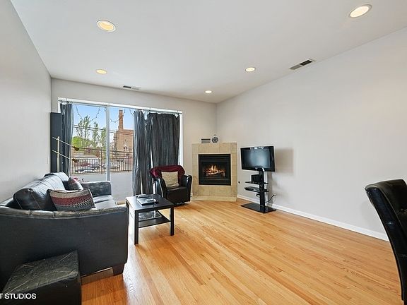 4th image of 3131 W Logan Blvd APT 2A