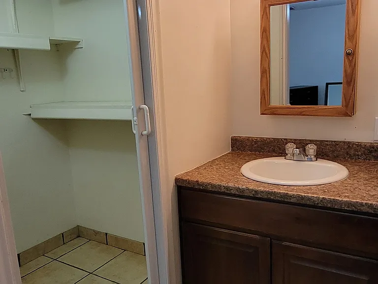 323 W Olive Ave — Photo 8