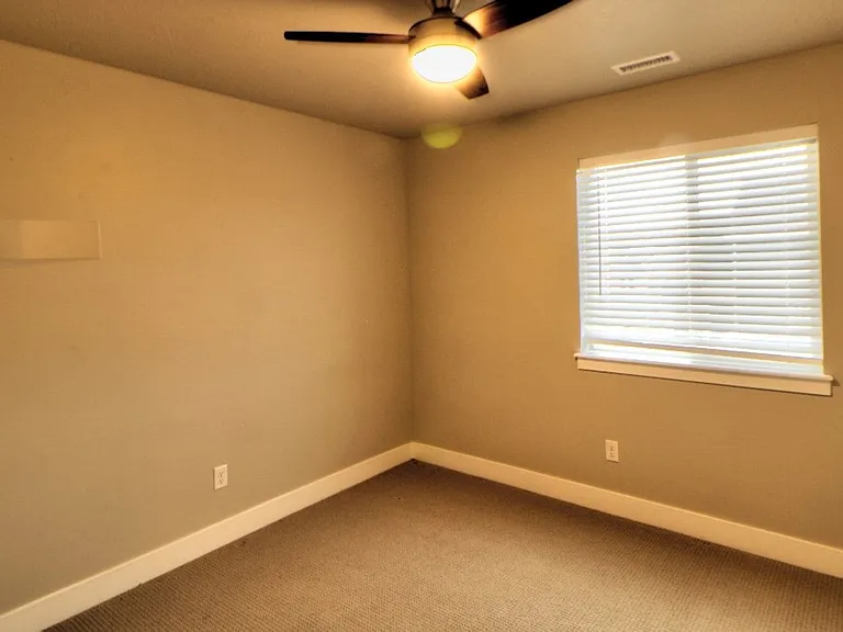 7440 N Hutch Ln — Photo 22