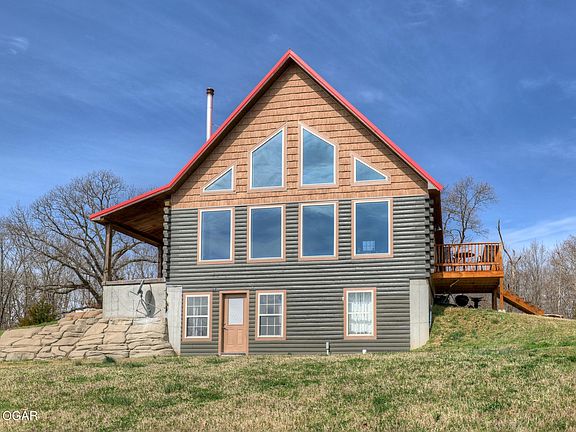 3rd image of 464 Klondike Rd