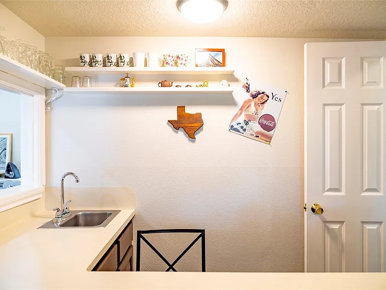 18310 Spellbrook Dr — Photo 17
