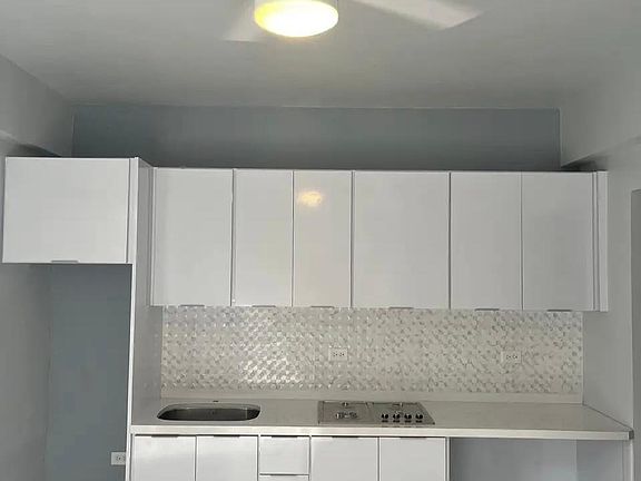 3rd image of 4 D Calle Jimenez Unit 2