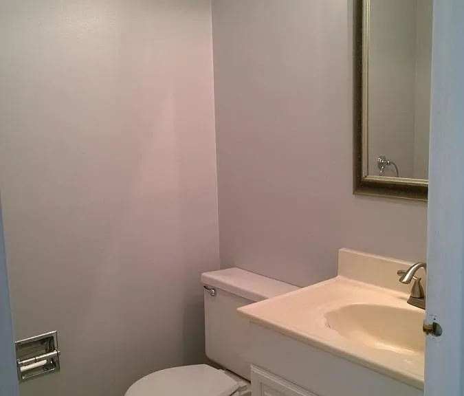 1st Floor Bath