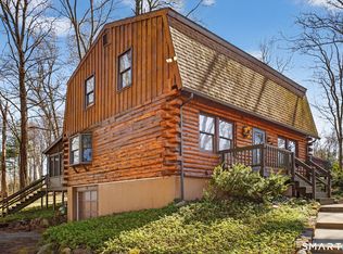 737 Shepard Ave, Hamden, CT 06514
