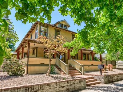 586 B St, Ashland, OR, 97520