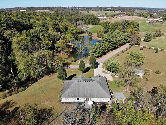 3rd image of 375 Lake Vista Dr