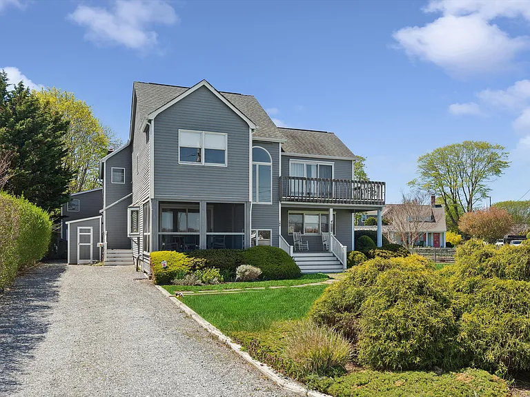 145 Sterling St — Photo 4