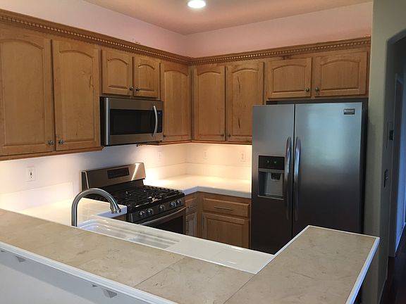 3rd image of 10926 Ivy Hill Dr Unit 1