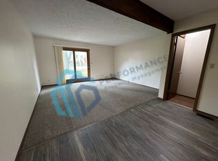 4620 Grassridge Rd, Lincoln, NE 68512
