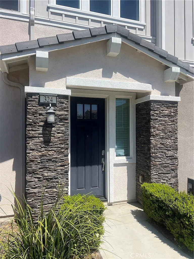 1 bed, 1.5 bath, 854 sqft, $2,700 — Photo 1