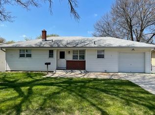 3210 S 44th St, Omaha, NE 68105