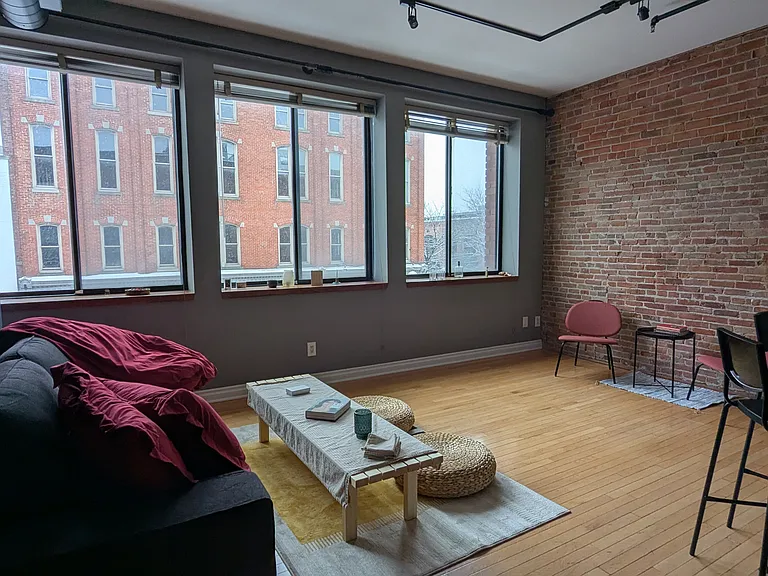 120 W Washington St #F — Photo 11