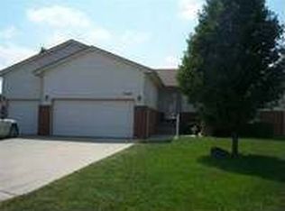 2533 S Greenleaf St, Wichita, KS 67210