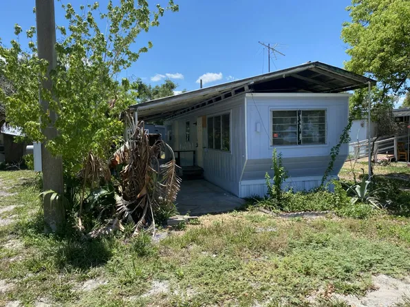 7 Eustis Rd #77, Mount Dora, FL 32757