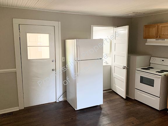 5th image of 704 Sunnyside Dr