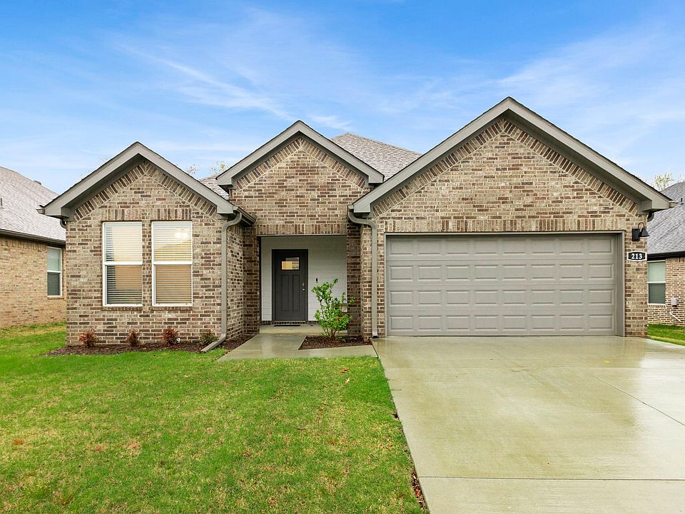 1st image of 213 Lainey Dr