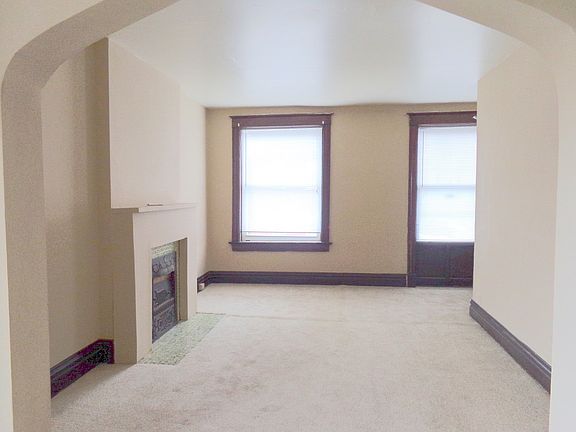 3rd image of 2623A Indiana Ave