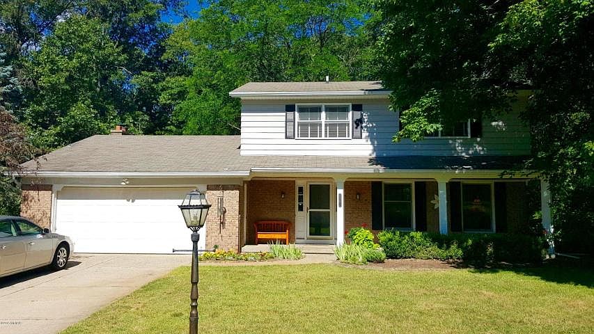 1st image of 3391 Hidden Hills Ave SE