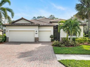 3877 Treasure Cove Cir, Naples, FL 34114