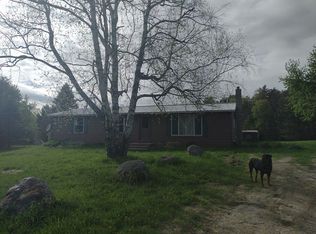 10294 Ten Mile Rd, Evart, MI 49631