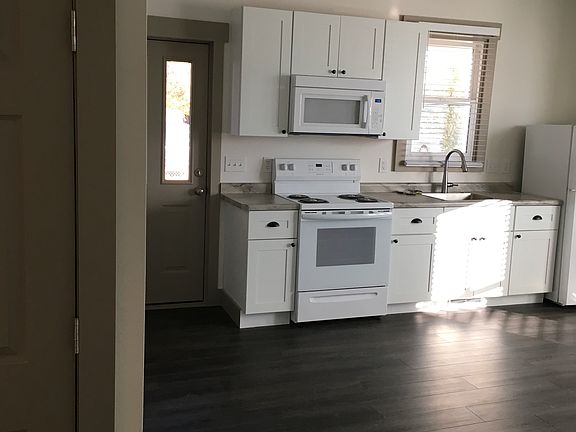 3rd image of 1654 N 7th St APT 3