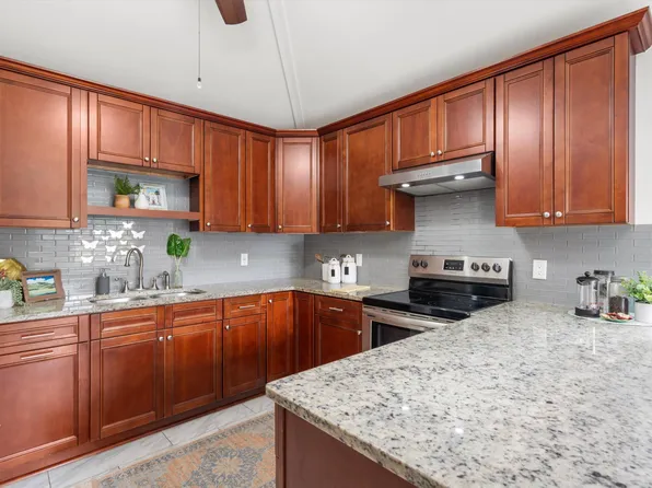 422 Jean Wells Dr, Goose Creek, SC 29445
