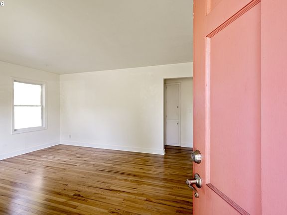 5th image of 4546 NE 78th Pl