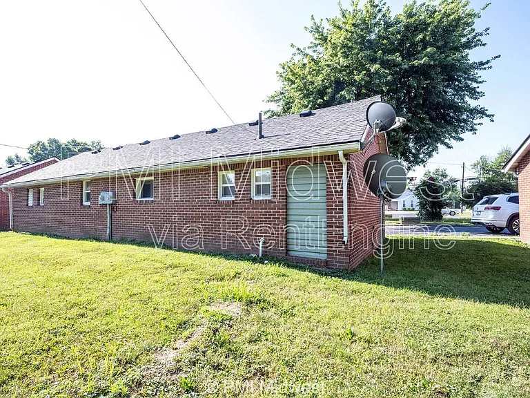 2142 W US Highway 40 #10 — Photo 17