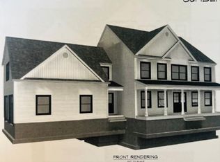 7 White Hill Ln, Cumberland, RI 02864