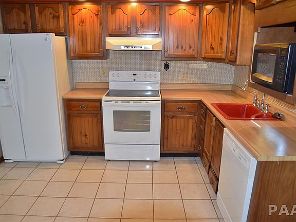 4th image of 3922 N Melcosta Dr