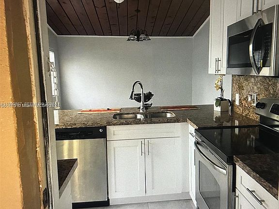 2nd image of 320 Ipswich St