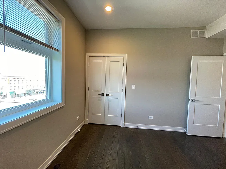 458 N Noble St #3W — Photo 22