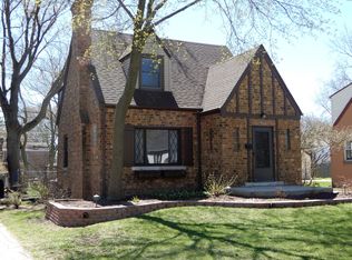 333 Columbia Ave, Des Plaines, IL 60016
