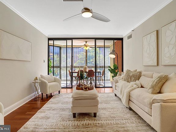 5th image of 1001 N Randolph St APT 302