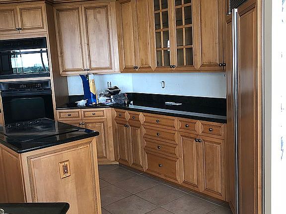 2nd image of 100 Beach Dr NE Unit 402