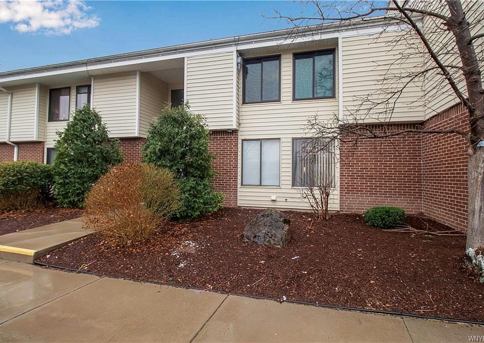 1st image of 7 Southcreek Ct Unit 7A
