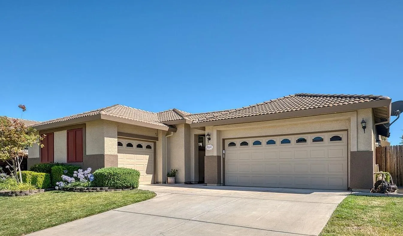 9560 Spring River Way photo 1